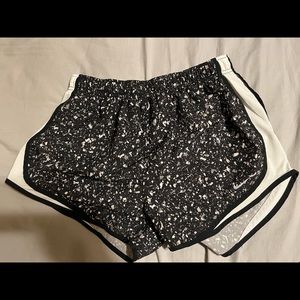 Large Nike tempo shorts